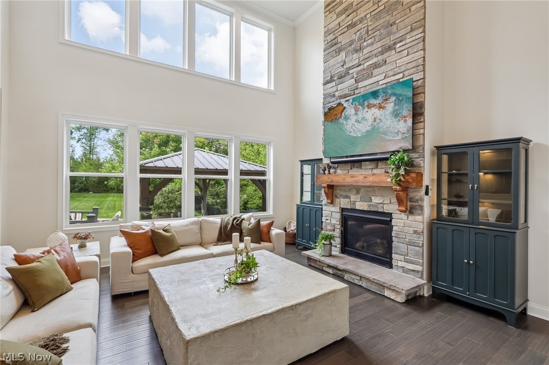 7930 Mcfarland Ridge Chagrin Falls OH 44023