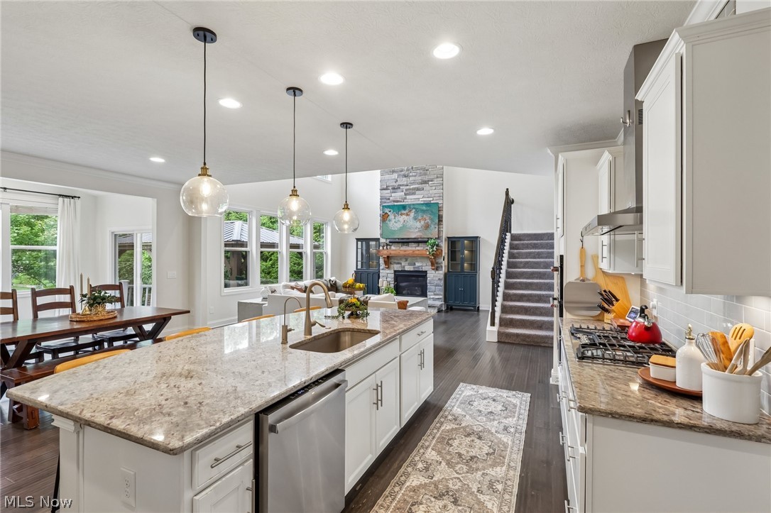 7930 Mcfarland Ridge Chagrin Falls OH 44023