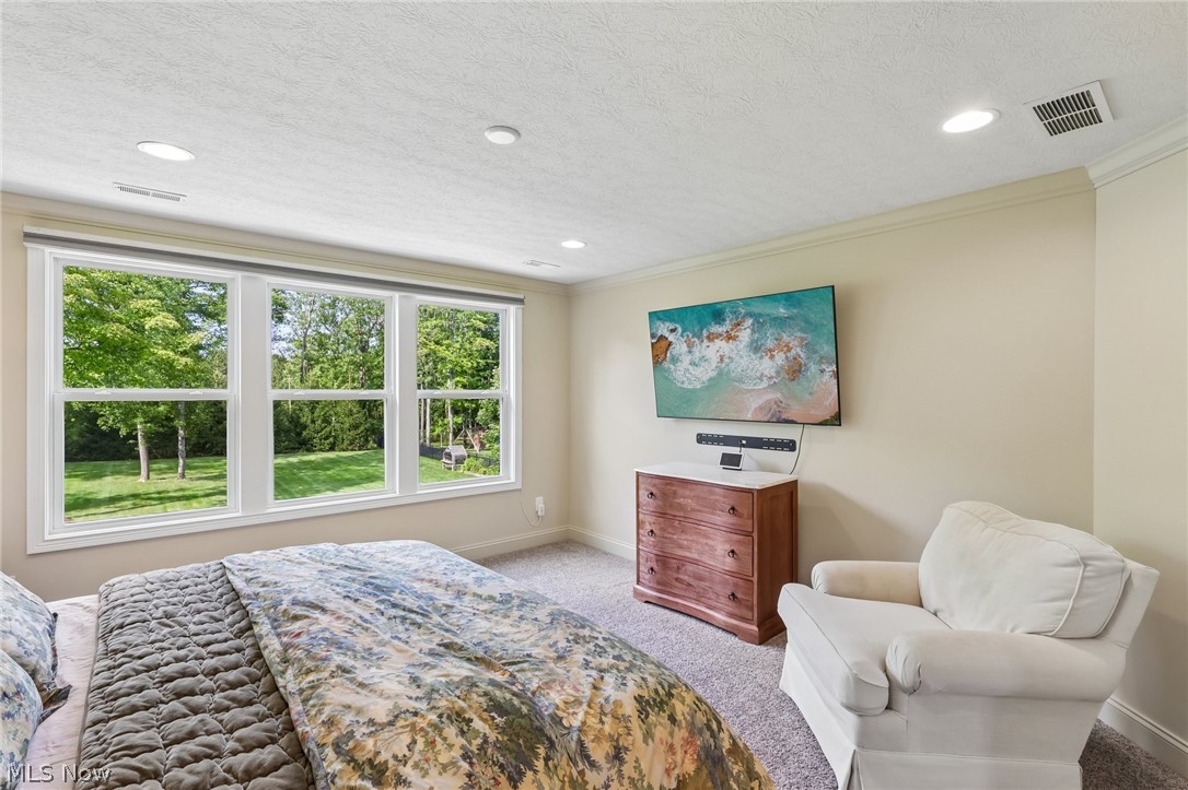 7930 Mcfarland Ridge Chagrin Falls OH 44023