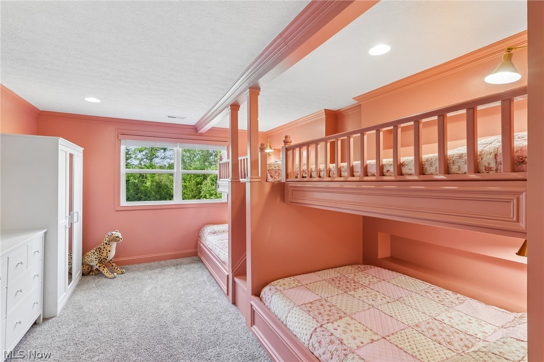 7930 Mcfarland Ridge Chagrin Falls OH 44023