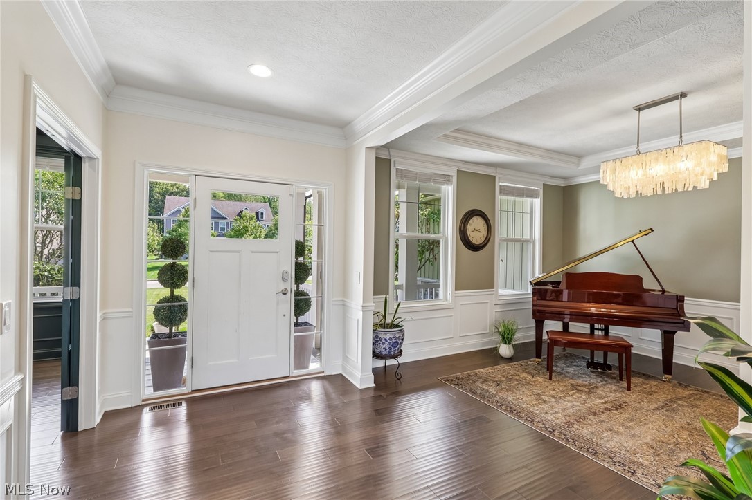 7930 Mcfarland Ridge Chagrin Falls OH 44023