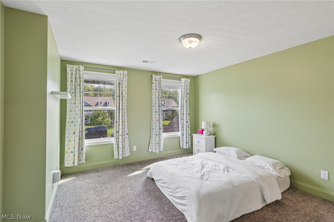 7930 Mcfarland Ridge Chagrin Falls OH 44023