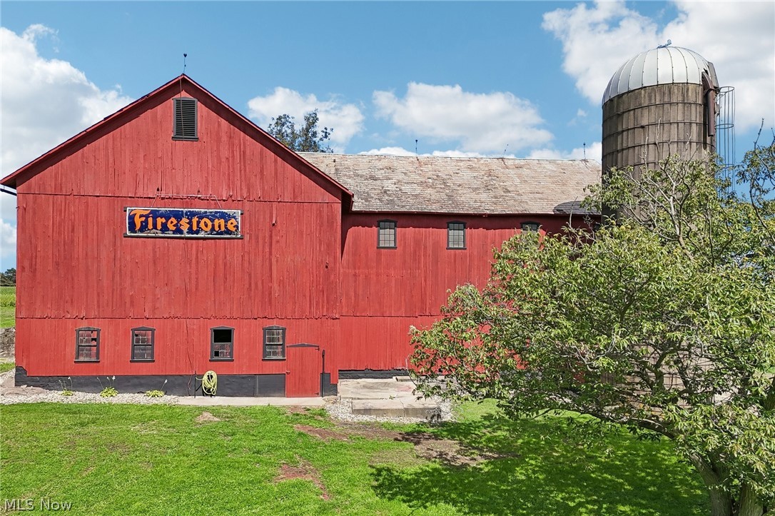 3636 Salem Unity Road Columbiana OH 44408
