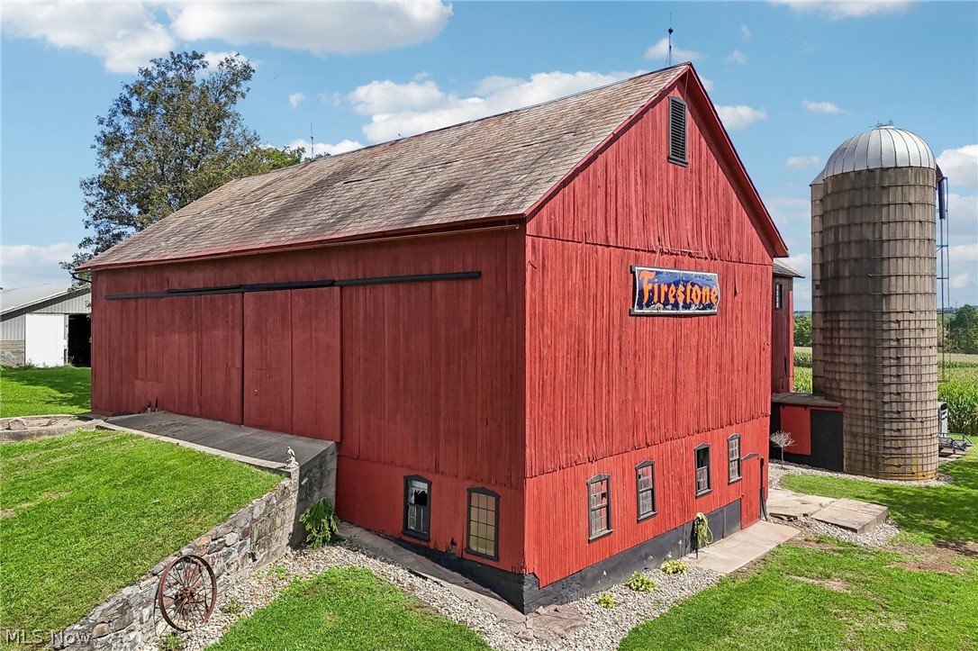 3636 Salem Unity Road Columbiana OH 44408