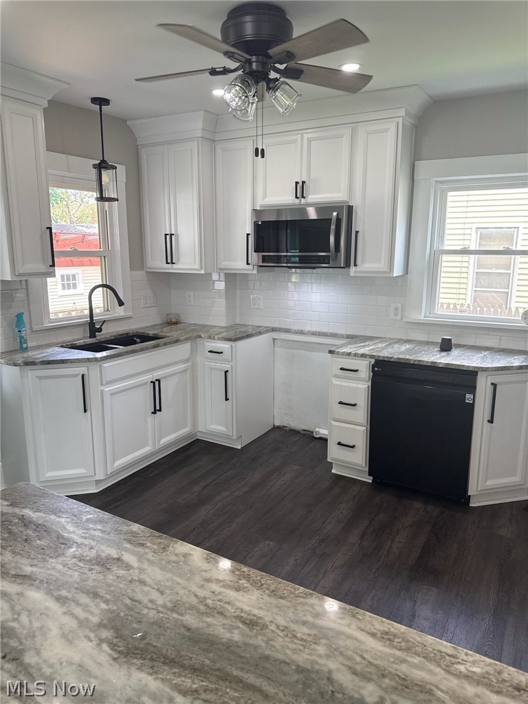 449 7th Street Struthers OH 44471