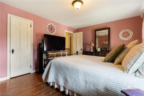 1734 Oberlin Court NW Canton OH 44703