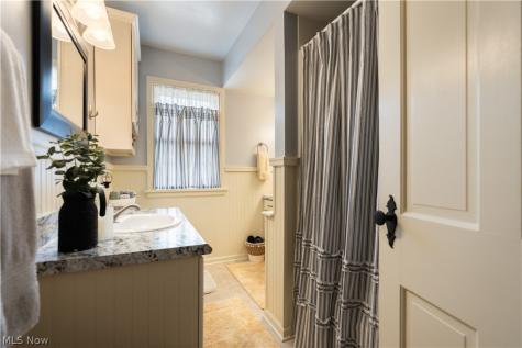 1734 Oberlin Court NW Canton OH 44703
