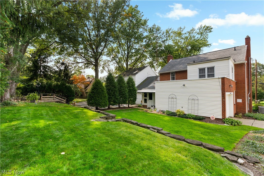 1734 Oberlin Court NW Canton OH 44703