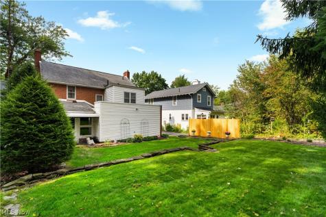 1734 Oberlin Court NW Canton OH 44703