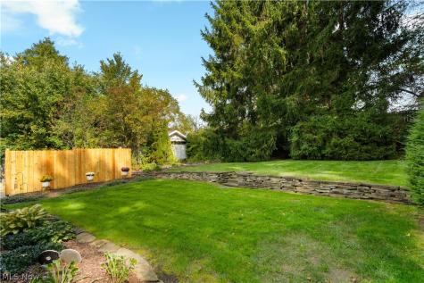 1734 Oberlin Court NW Canton OH 44703