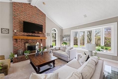 7464 Wetherburn Way Hudson OH 44236