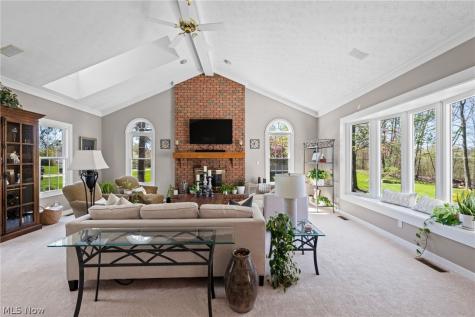 7464 Wetherburn Way Hudson OH 44236