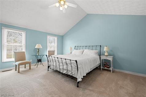 7464 Wetherburn Way Hudson OH 44236