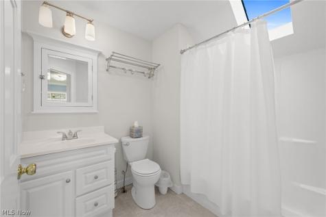 7464 Wetherburn Way Hudson OH 44236