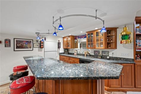 7464 Wetherburn Way Hudson OH 44236