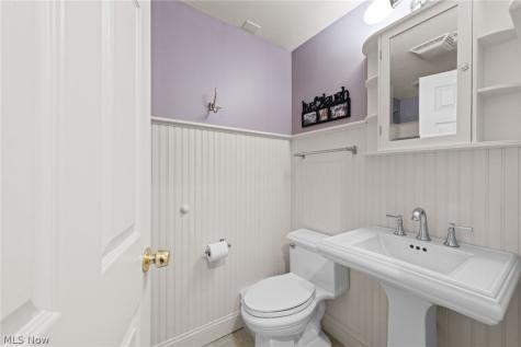 7464 Wetherburn Way Hudson OH 44236