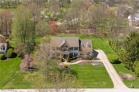 7464 Wetherburn Way Hudson OH 44236