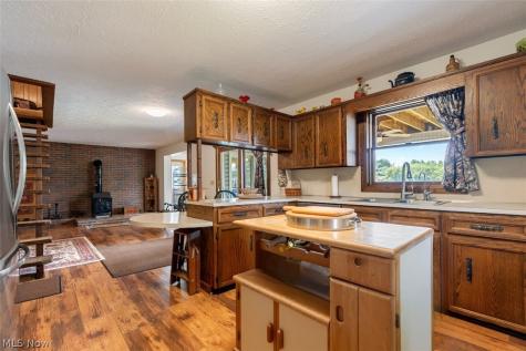 370 E Mohawk Drive Malvern OH 44644