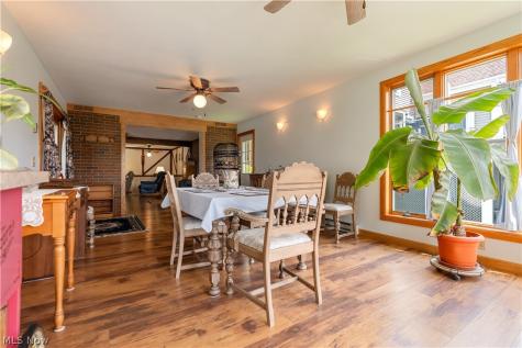 370 E Mohawk Drive Malvern OH 44644