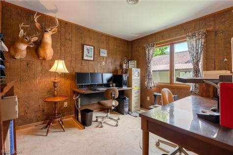 370 E Mohawk Drive Malvern OH 44644