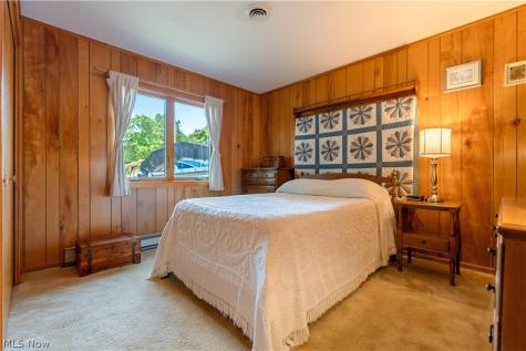 370 E Mohawk Drive Malvern OH 44644