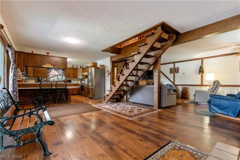 370 E Mohawk Drive Malvern OH 44644
