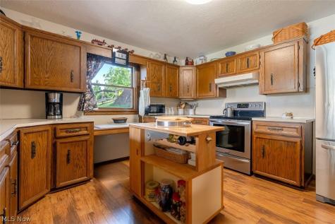 370 E Mohawk Drive Malvern OH 44644