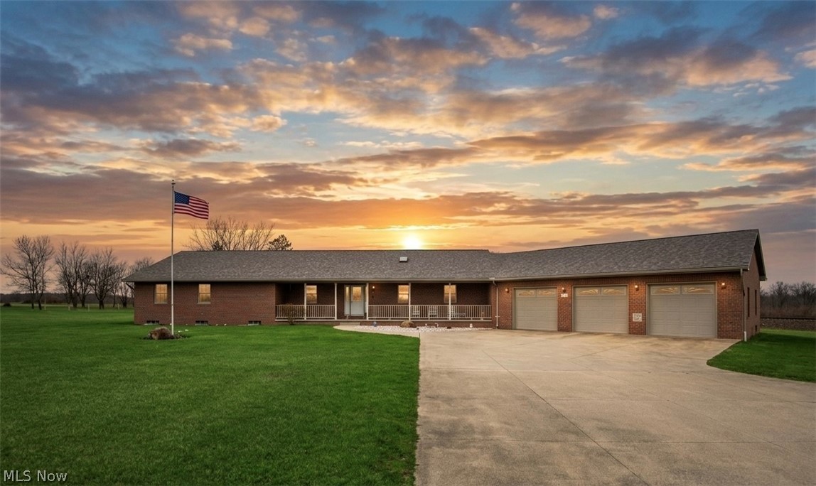 6424 Weaver Road Berlin Center OH 44401