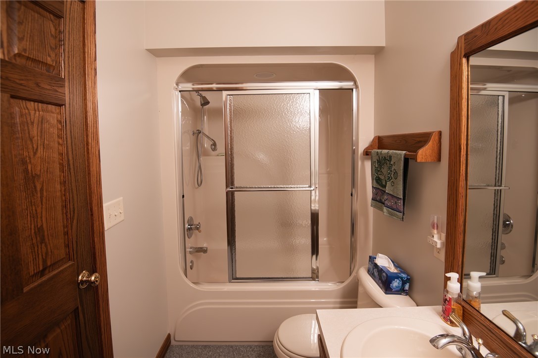 6424 Weaver Road Berlin Center OH 44401