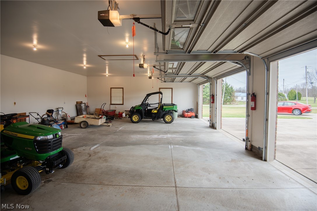 6424 Weaver Road Berlin Center OH 44401