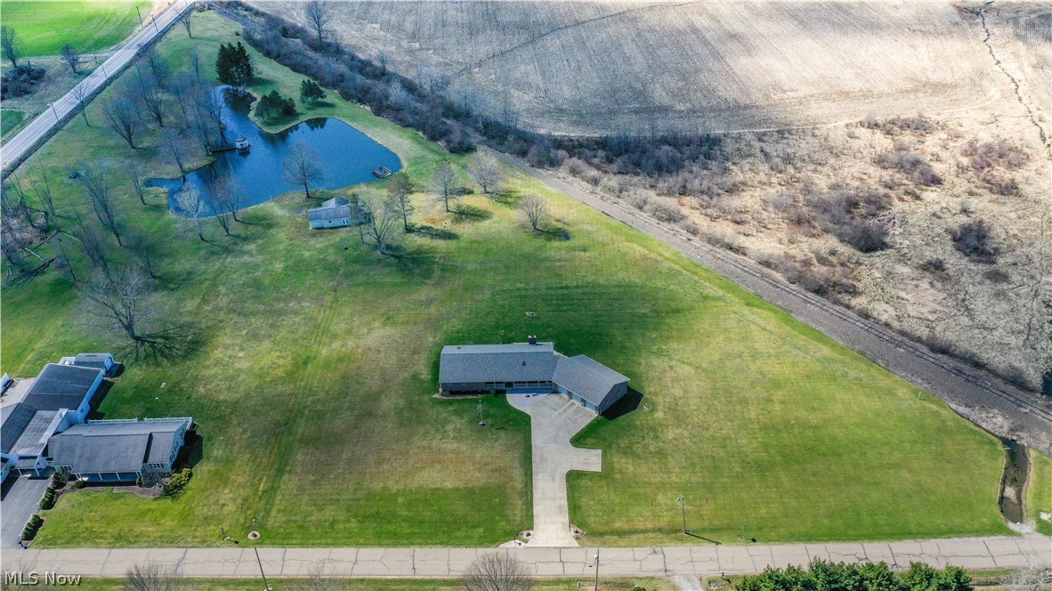 6424 Weaver Road Berlin Center OH 44401