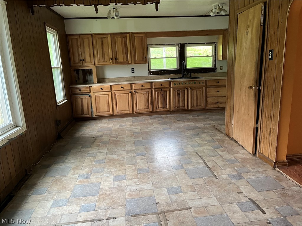 686 Township Road 223 Richmond OH 43944