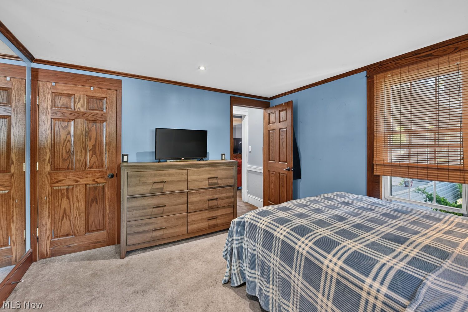 257 E Walnut Street Wadsworth OH 44281