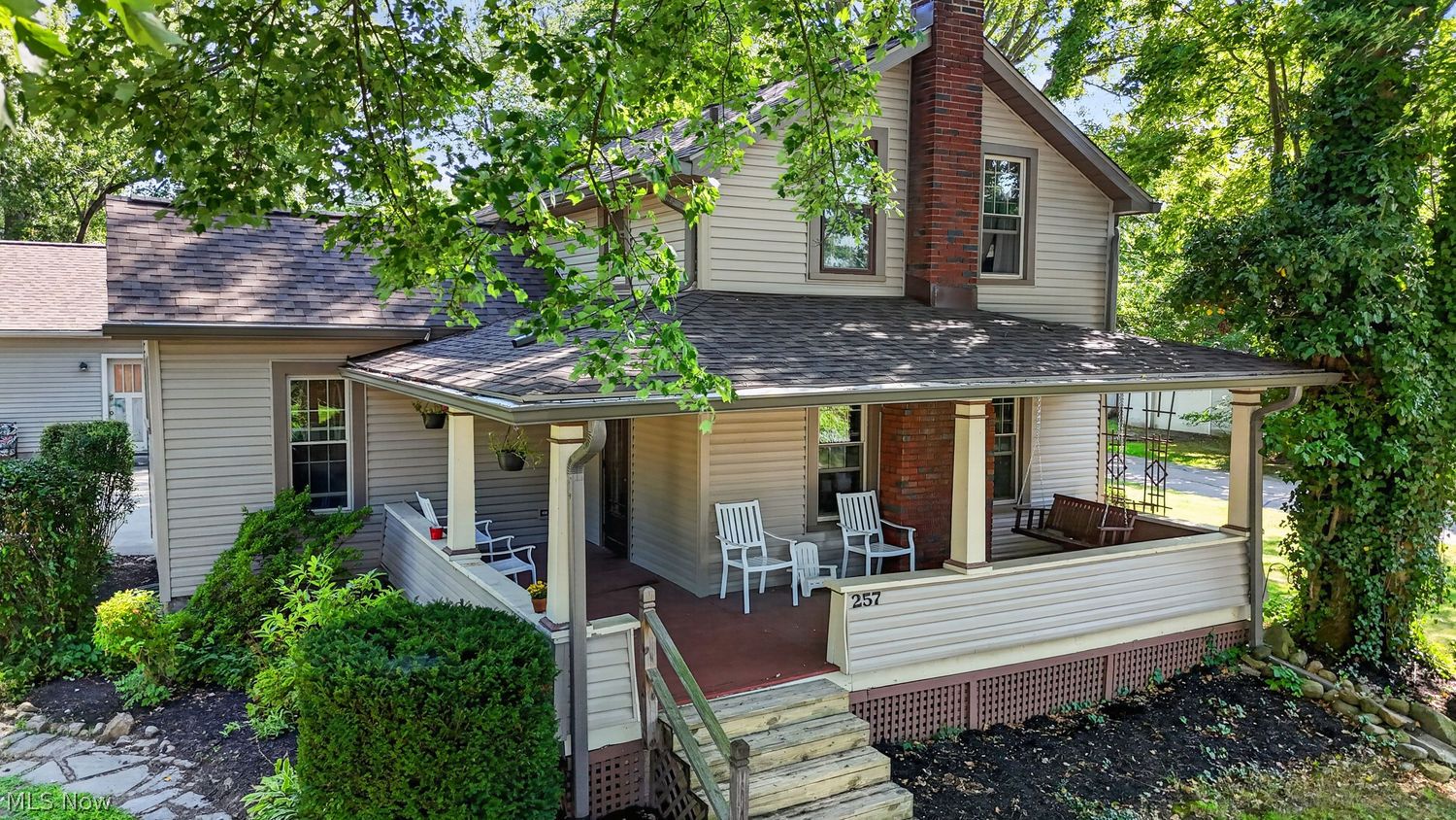 257 E Walnut Street Wadsworth OH 44281