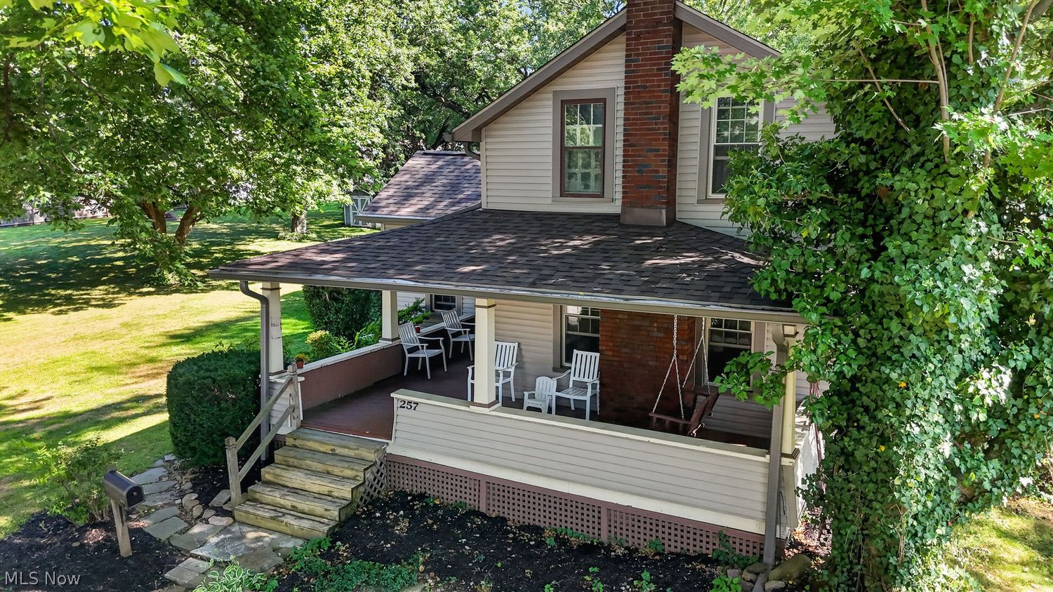 257 E Walnut Street Wadsworth OH 44281