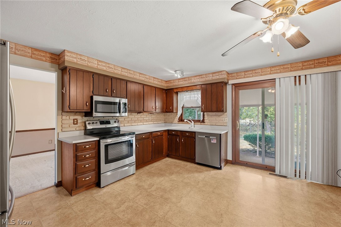20548 Holly Circle Strongsville OH 44149