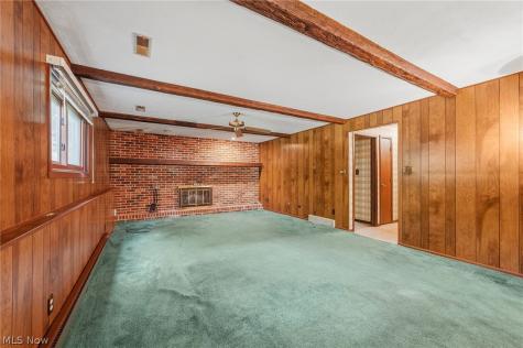 20548 Holly Circle Strongsville OH 44149