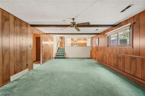 20548 Holly Circle Strongsville OH 44149