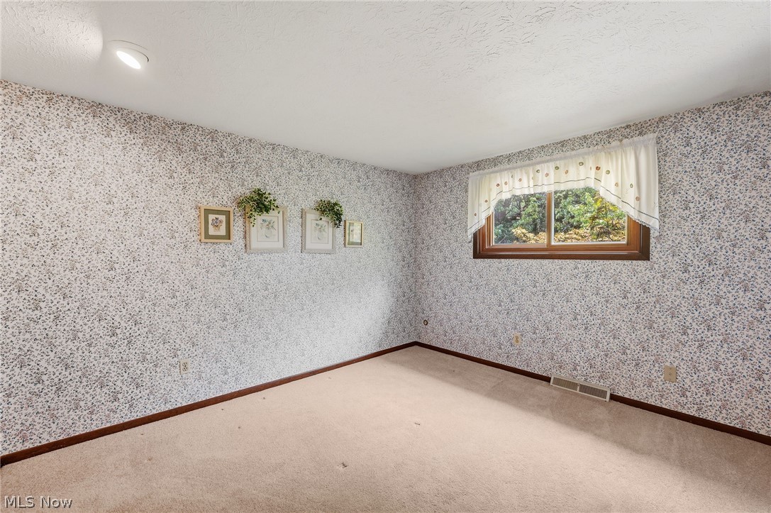 20548 Holly Circle Strongsville OH 44149