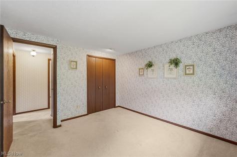 20548 Holly Circle Strongsville OH 44149
