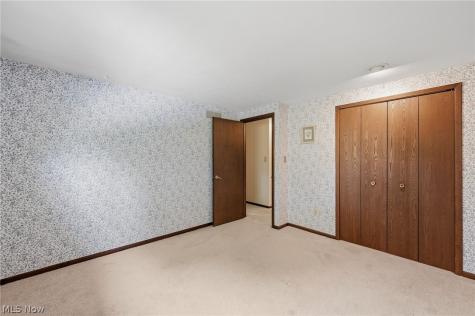 20548 Holly Circle Strongsville OH 44149