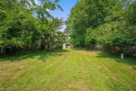 20548 Holly Circle Strongsville OH 44149