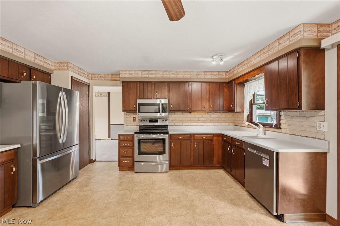 20548 Holly Circle Strongsville OH 44149