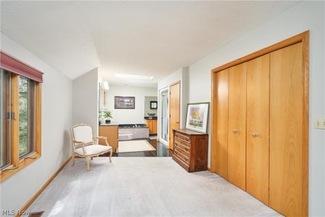14742 King Arthurs Court North Royalton OH 44133