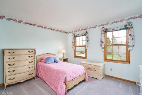 14742 King Arthurs Court North Royalton OH 44133