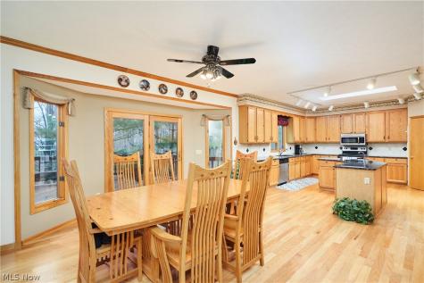 14742 King Arthurs Court North Royalton OH 44133