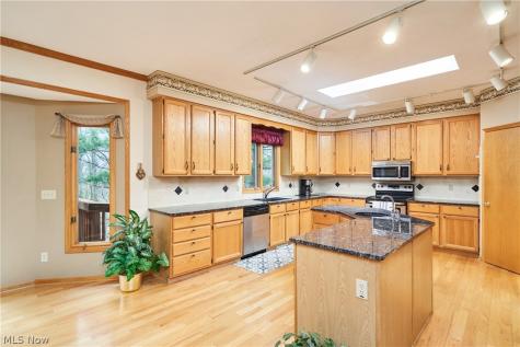 14742 King Arthurs Court North Royalton OH 44133