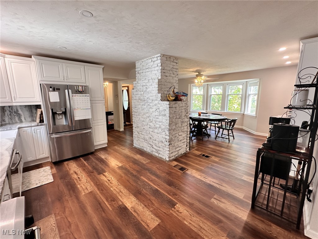 8145 Chagrin Road Chagrin Falls OH 44023