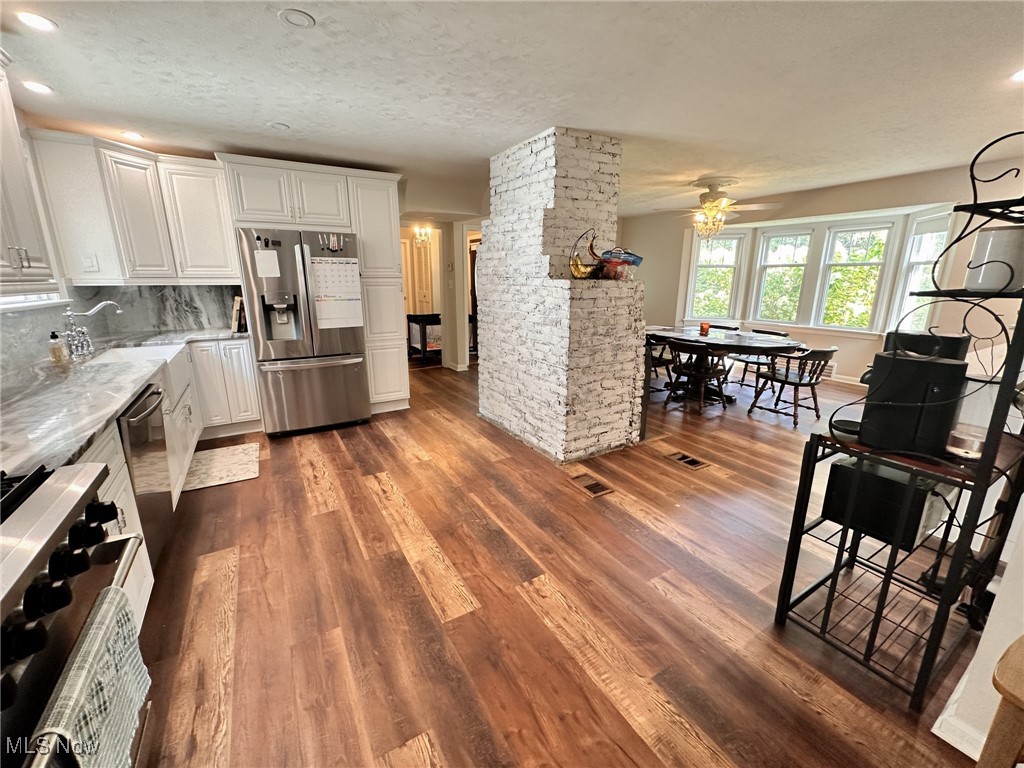 8145 Chagrin Road Chagrin Falls OH 44023