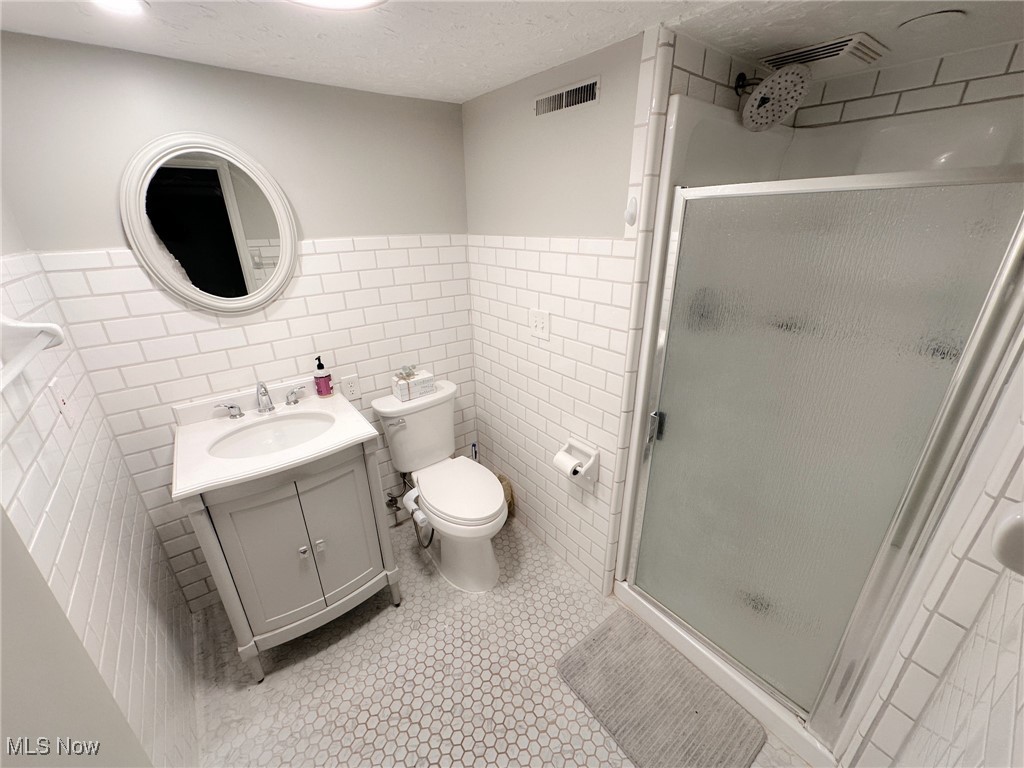 8145 Chagrin Road Chagrin Falls OH 44023